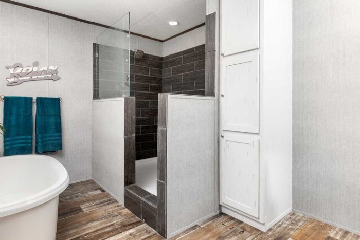 ShermanMasterbath1 1