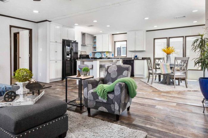 WHLivingKitchen1