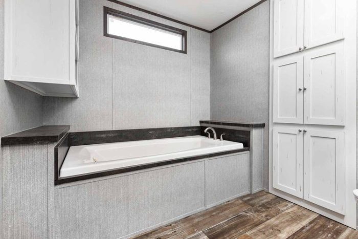 WHMasterBath3