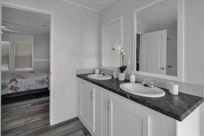 18 web or mls a735608 1656682817033 1323 12